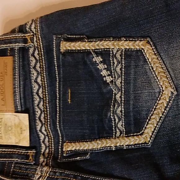 NWT L.A. IDOL EMBROIDERED CUFFED CAPRIS SZ. 3 (junior) - Picture 8 of 9